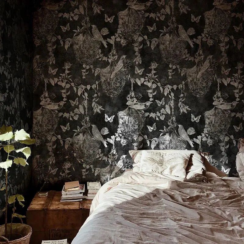 Majestic Memoir In Black Wallpaper Vladila