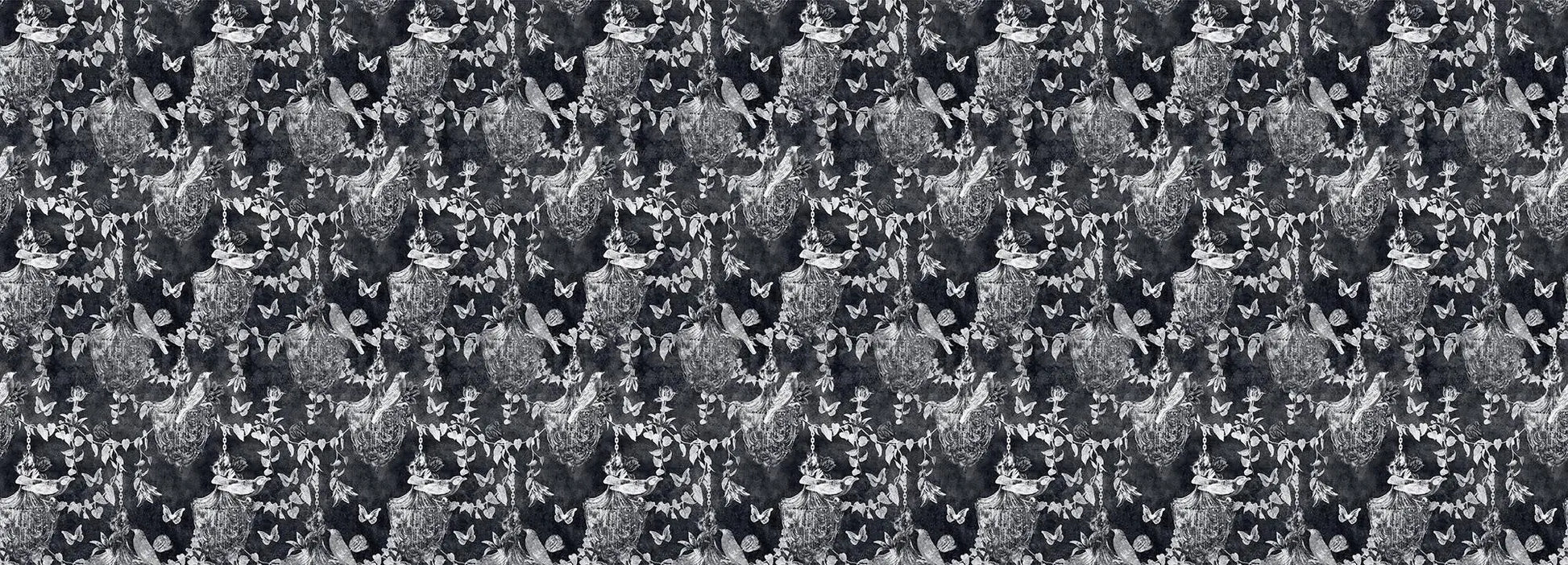 Majestic Memoir In Black Wallpaper Vladila