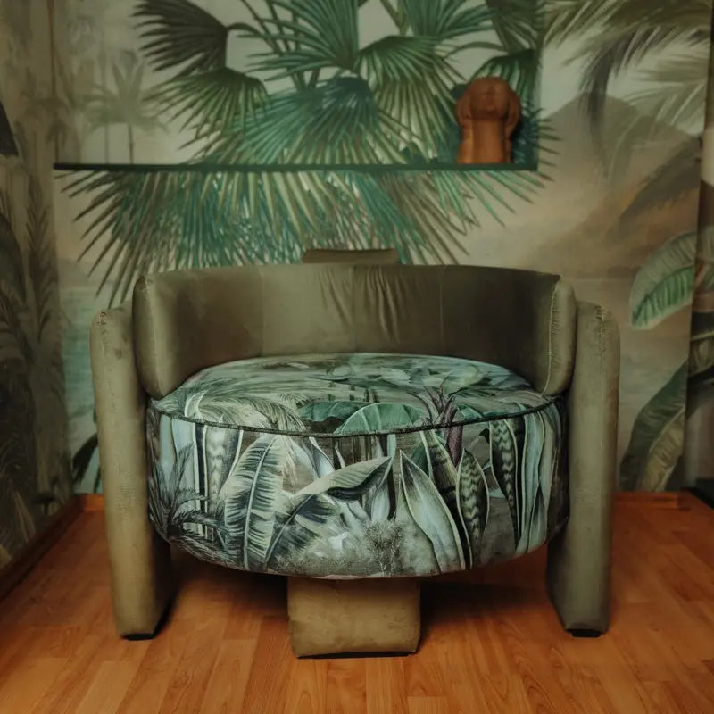 Picasso armchair Cythera Curation Vladila